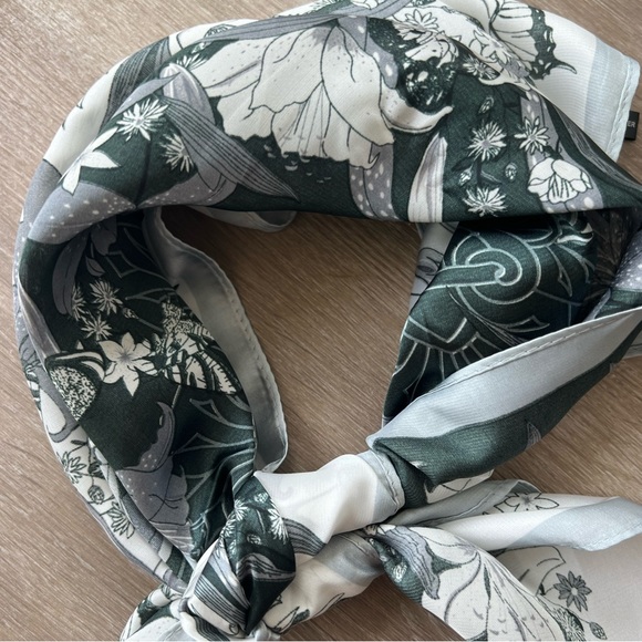 Black and white classy designer silk scarf butterfly and violin design - Picture 5 of 8